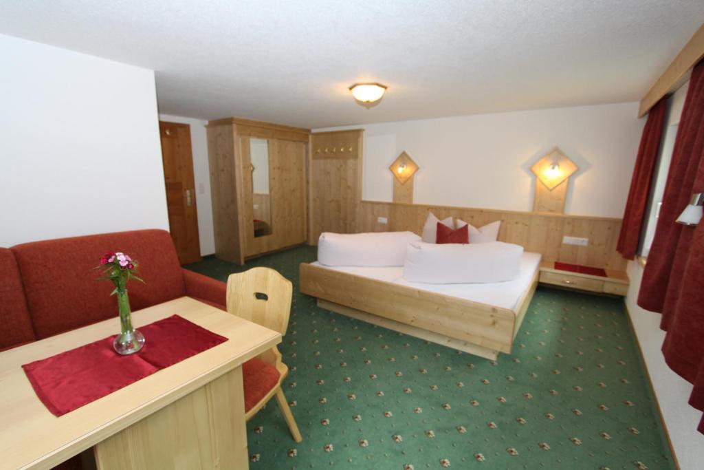 Hotel Haus Boedele Sankt Leonhard im Pitztal Pokoj fotografie